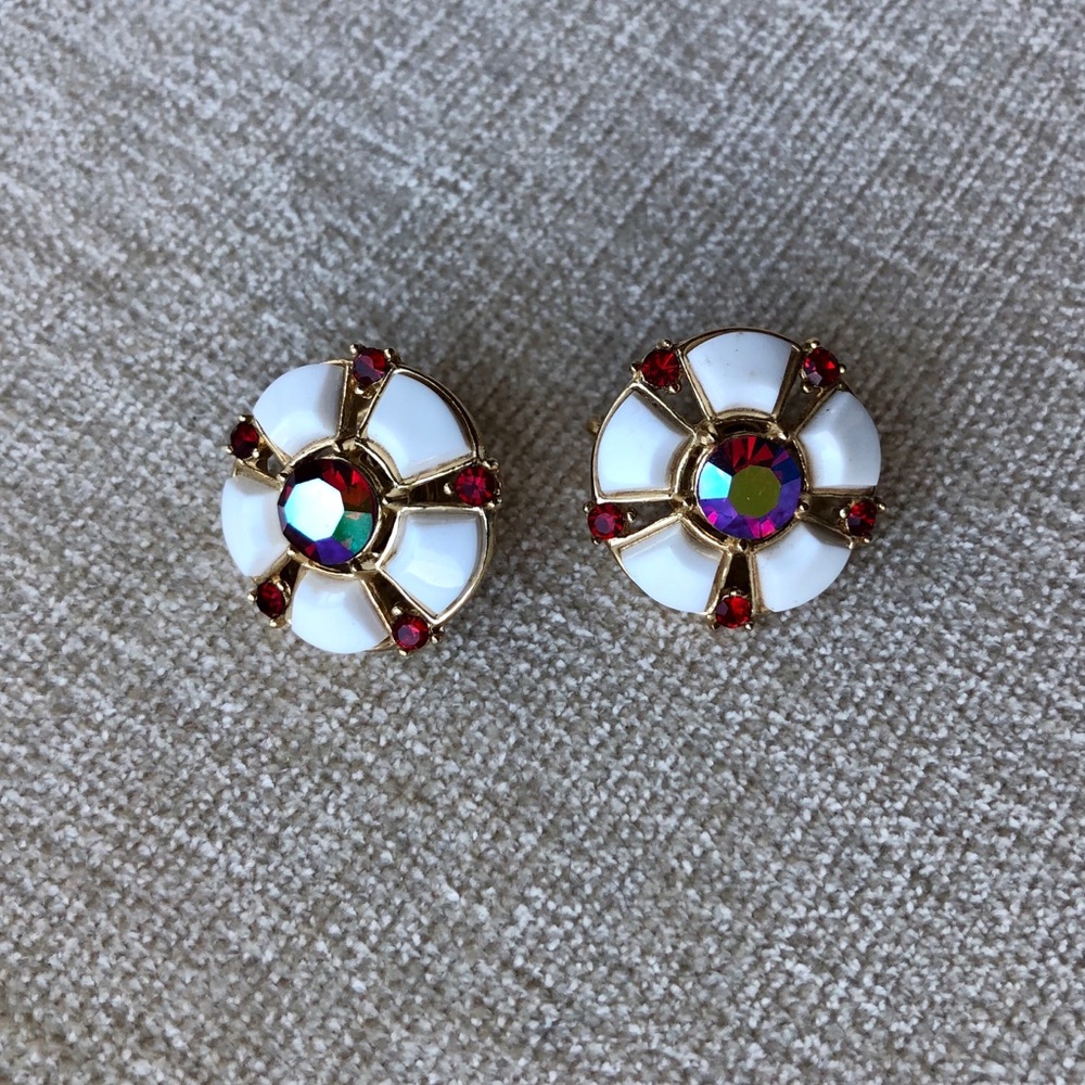 Vintage Trifari earrings